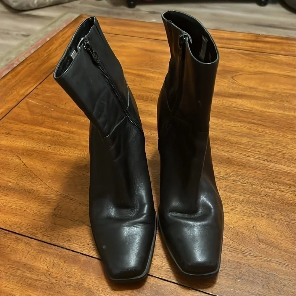 CARESSA Women’s Black Low Bootie size 8 & 1/2 M. 3 inch heel